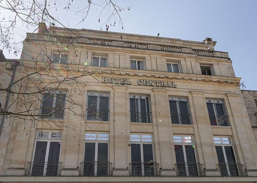Nouvelle-Aquitaine Poitiers Facade