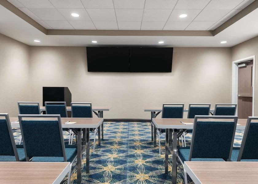 Illinois Champaign Meeting Room