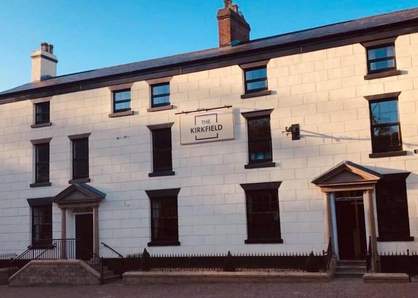 England Newton-Le-Willows Facade