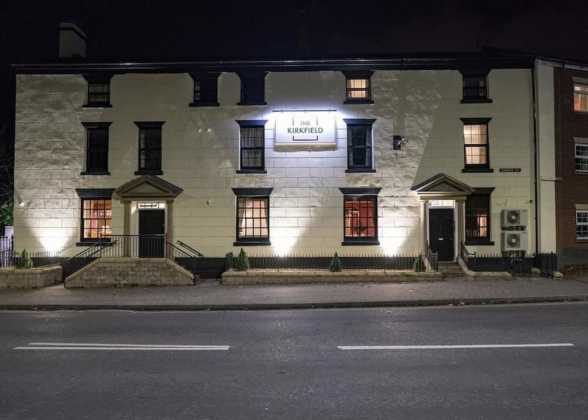 England Newton-Le-Willows Facade