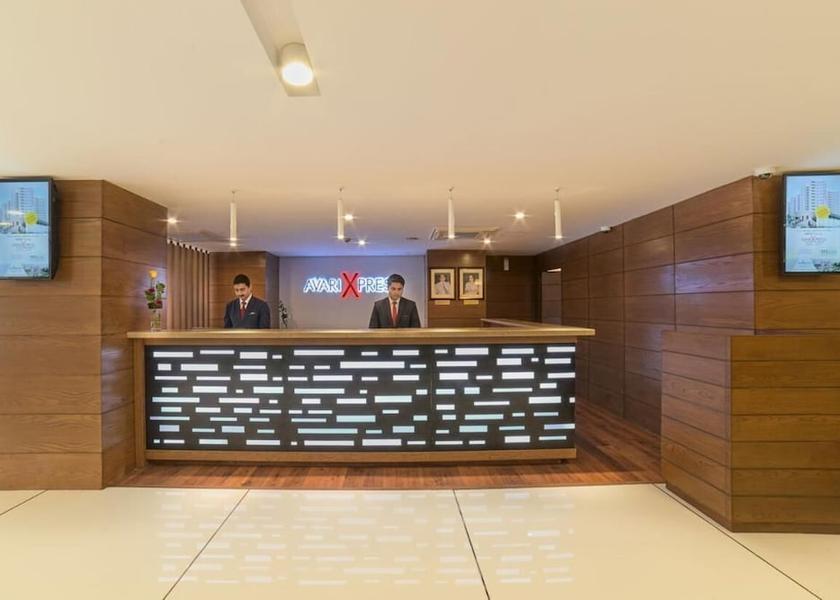  Lahore Lobby