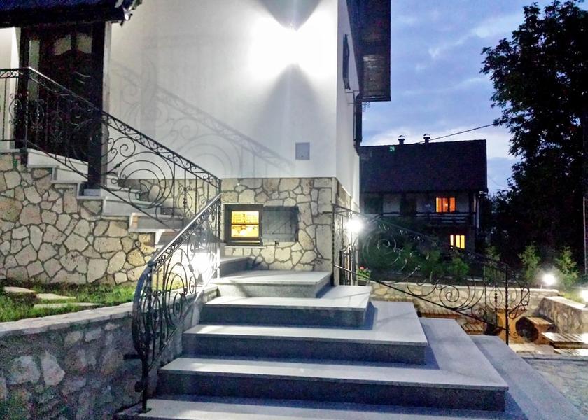 Lika-Senj Plitvicka Jezera Facade