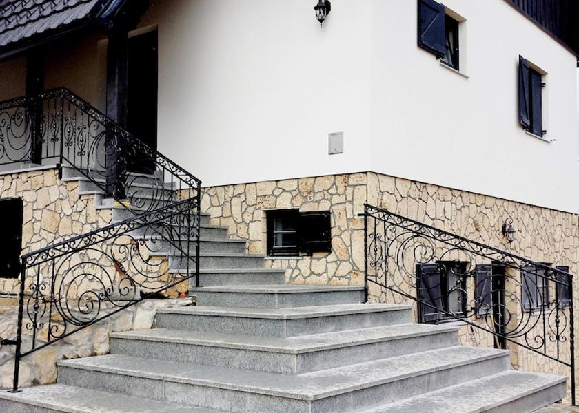 Lika-Senj Plitvicka Jezera Entrance