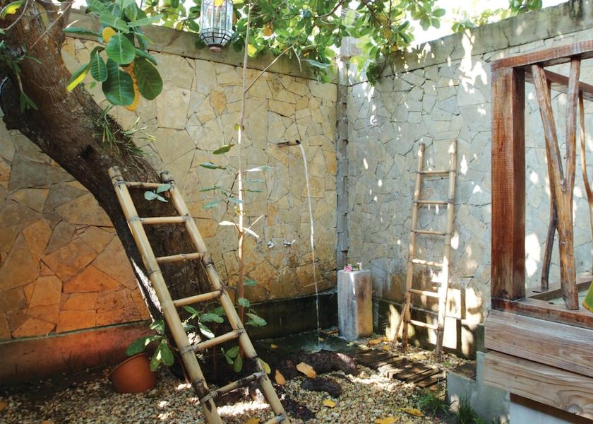 Stann Creek District Placencia Bathroom
