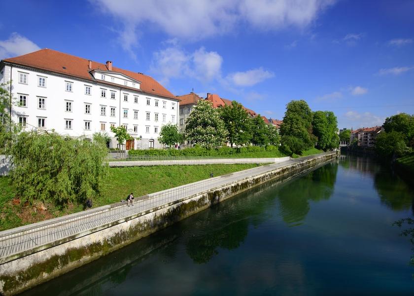  Ljubljana Exterior Detail