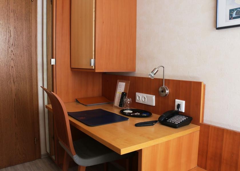 North Rhine-Westphalia Werne Room amenity