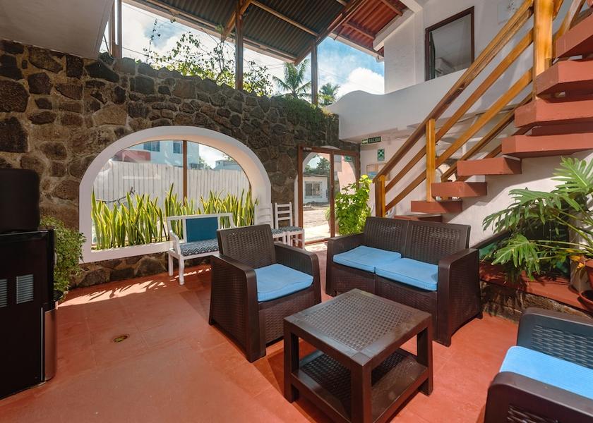 Galápagos Puerto Ayora Reception
