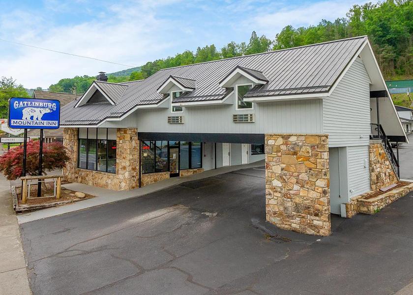 Tennessee Gatlinburg Hotel Exterior