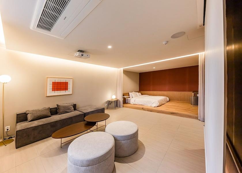  Ulsan Living Area