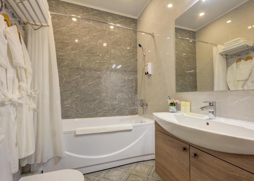 Bishkek Triple Room