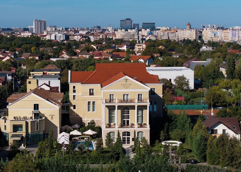  Timisoara Exterior Detail