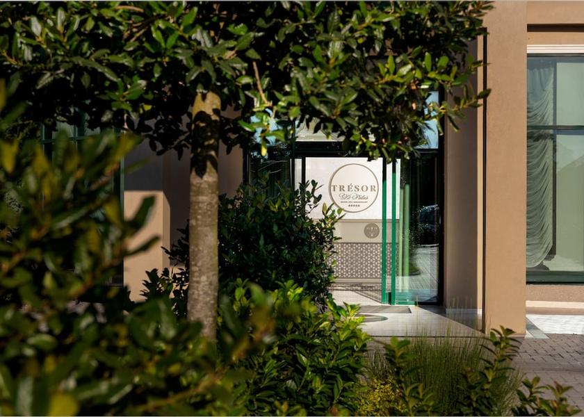  Timisoara Exterior Detail