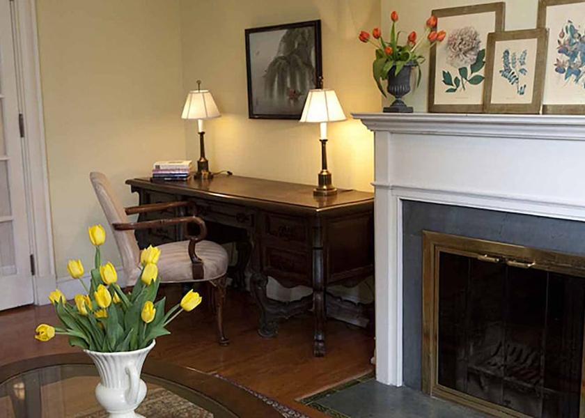 Georgia Albany Room