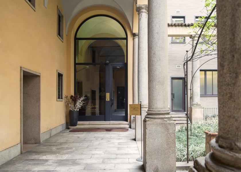 Lombardy Milan entrance