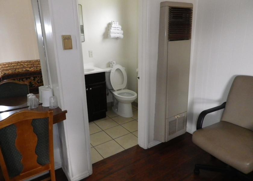 California Buellton Bathroom