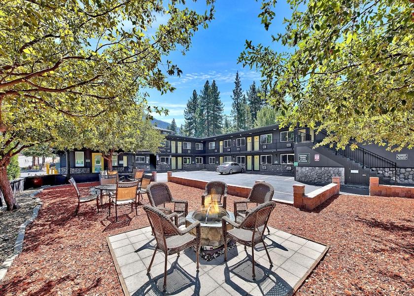 California South Lake Tahoe Facade