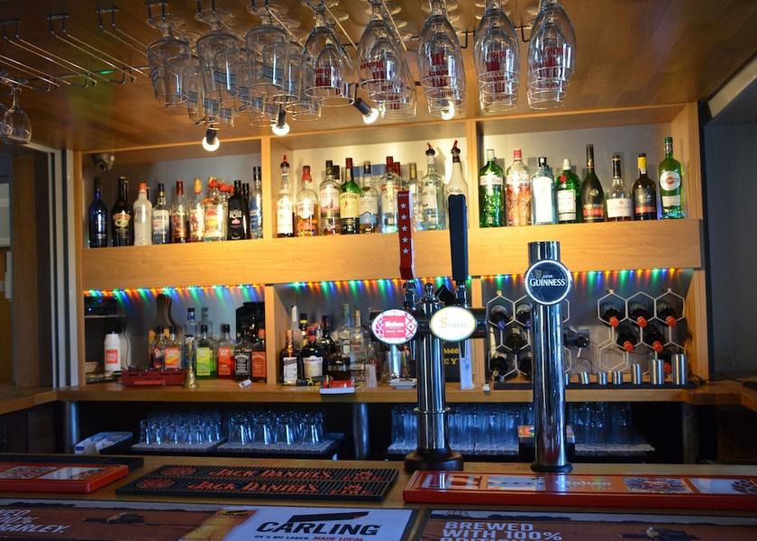 England Liverpool Bar