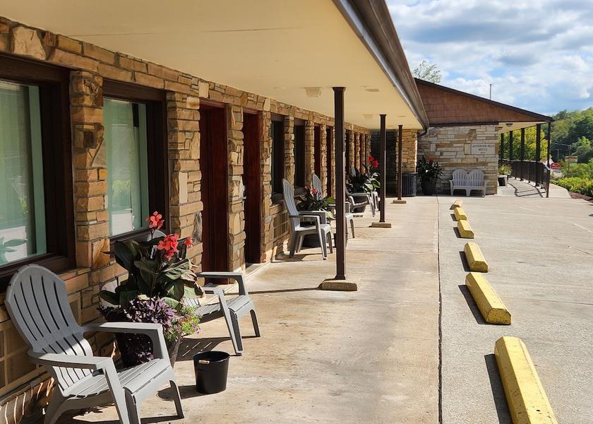 Pennsylvania Clairton Exterior Detail