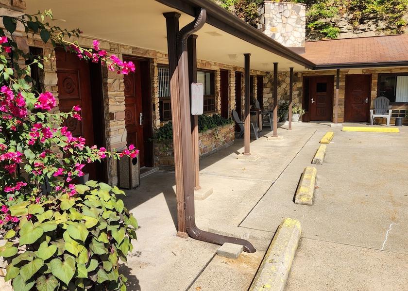 Pennsylvania Clairton Exterior Detail