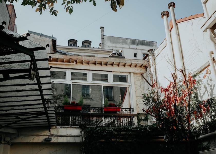 Grand Est Reims Terrace