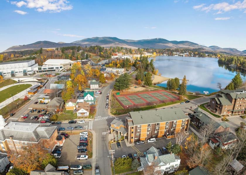 New York Lake Placid Exterior Detail