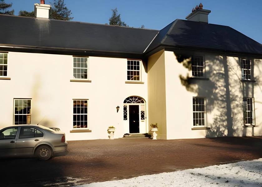 Cork (county) Macroom exterior view