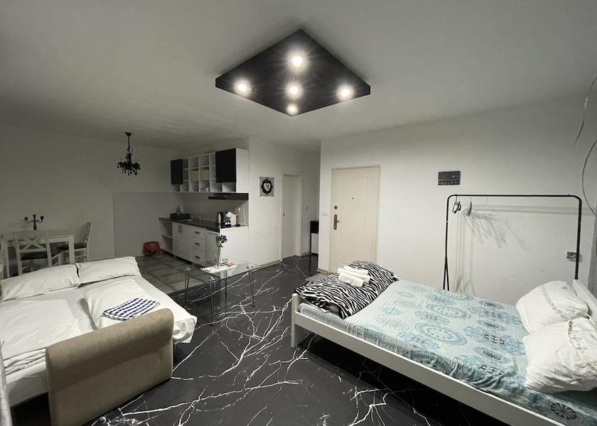 Montana Belgrade Room