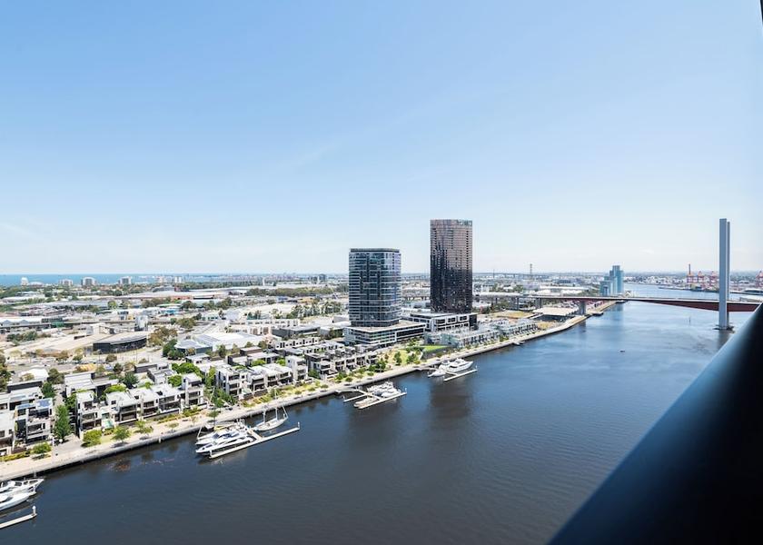 Victoria Melbourne Room