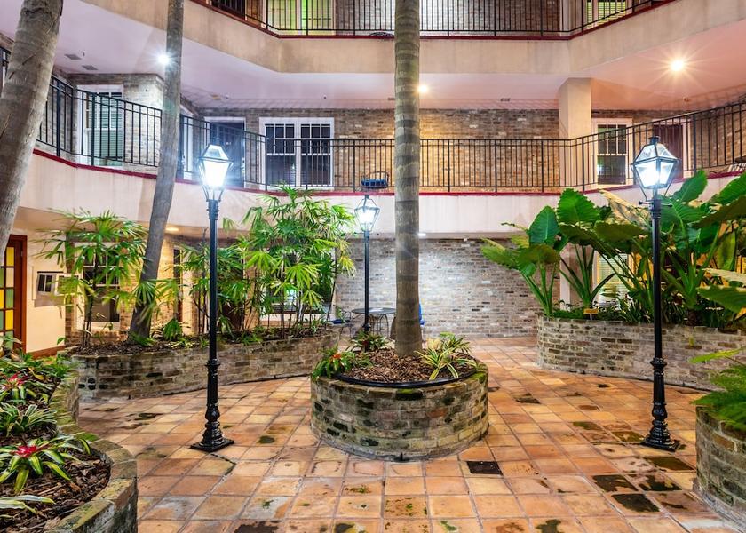 Louisiana New Orleans Courtyard