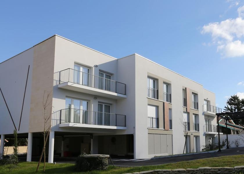 Nouvelle-Aquitaine Blanquefort Facade