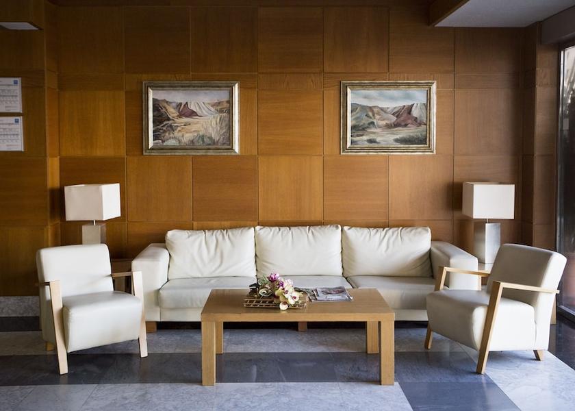 Bolivar Cartagena Lobby