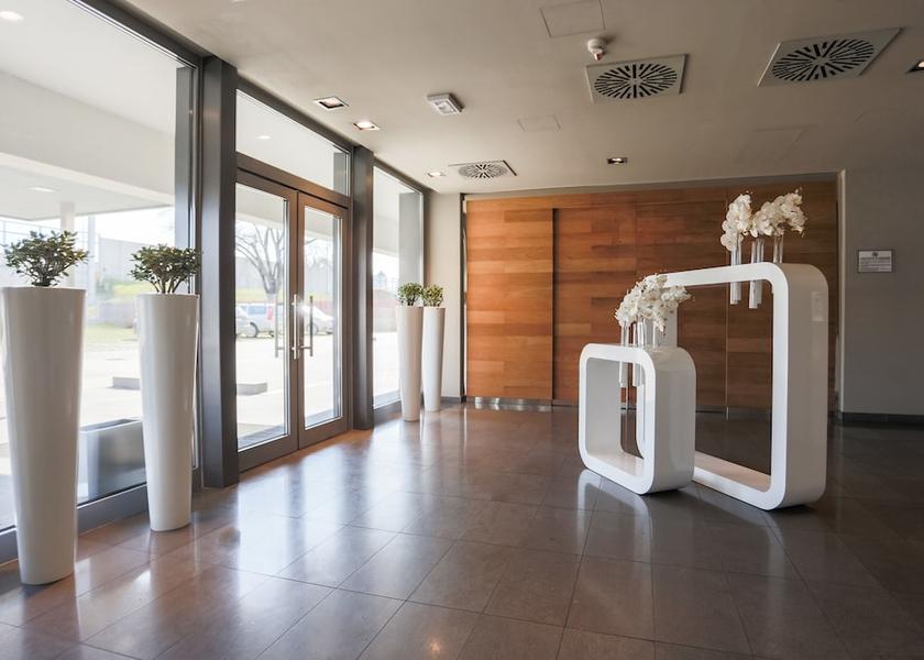 Lombardy Dalmine Interior Entrance