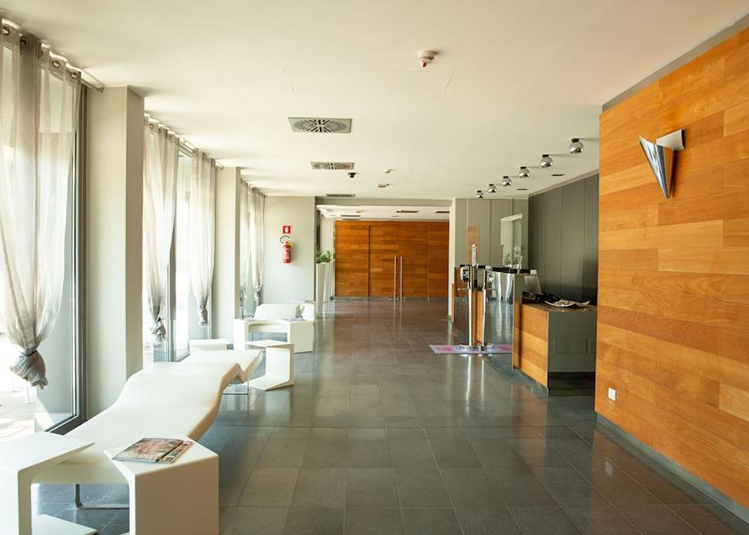 Lombardy Dalmine Reception