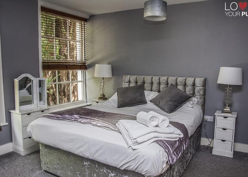 England Rowlands Castle Room