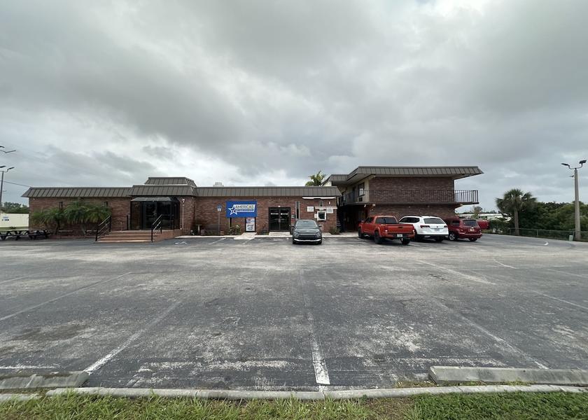 Florida North Port Facade