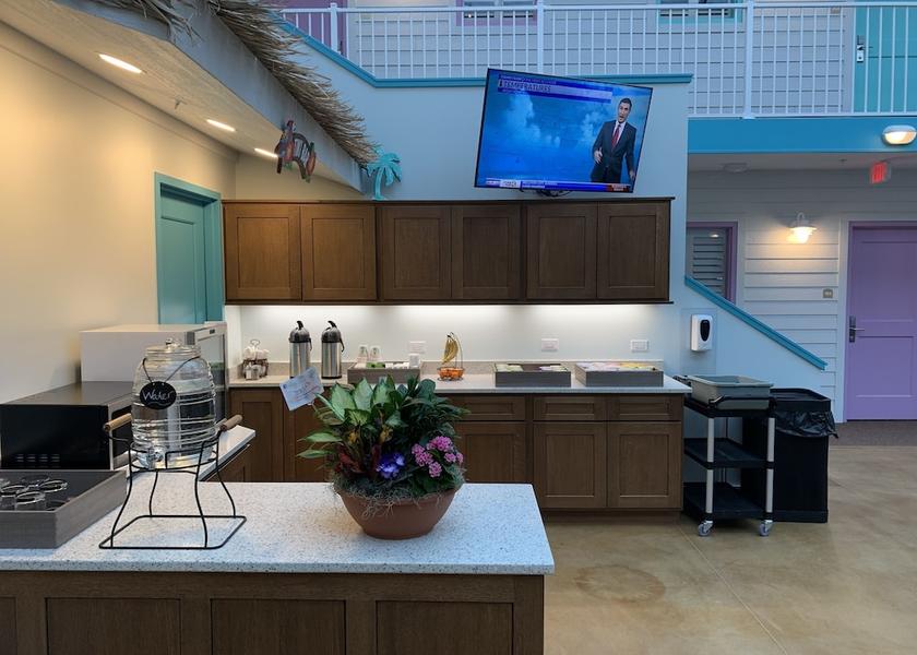 Ohio Logan Breakfast Area