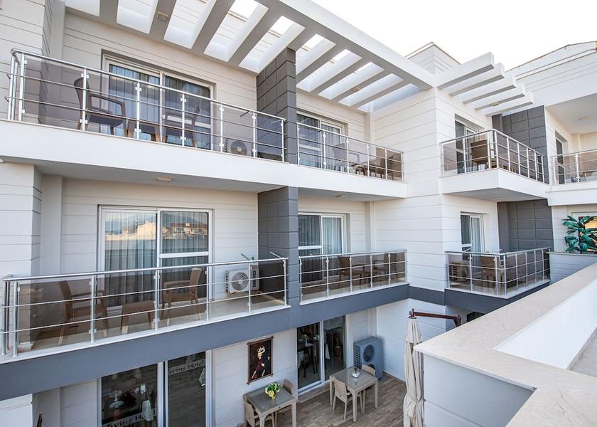 Izmir Çeşme Exterior Detail