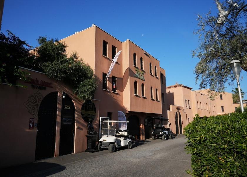 Occitanie Agde Exterior Detail
