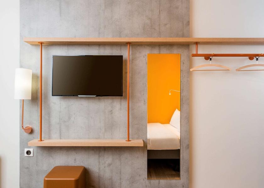 Auvergne-Rhone-Alpes Beynost Room