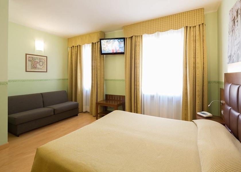 Tuscany Pisa Room