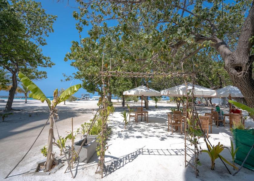 Kaafu Atoll Gulhi Outdoor dining