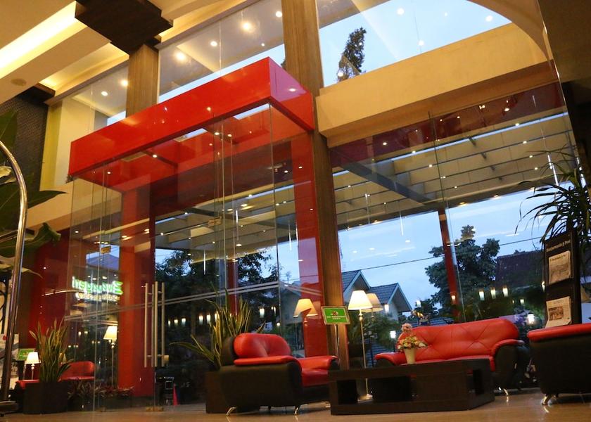  Banjarbaru Interior Entrance