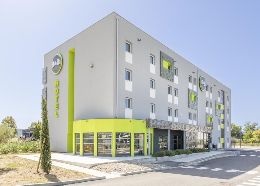 Provence-Alpes-Côte d'Azur Saint-Martin-de-Crau Facade