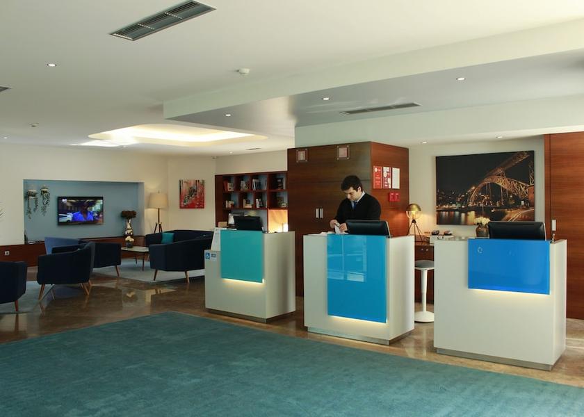 Porto Maia Reception