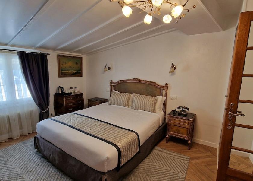 Normandy Rouen Room