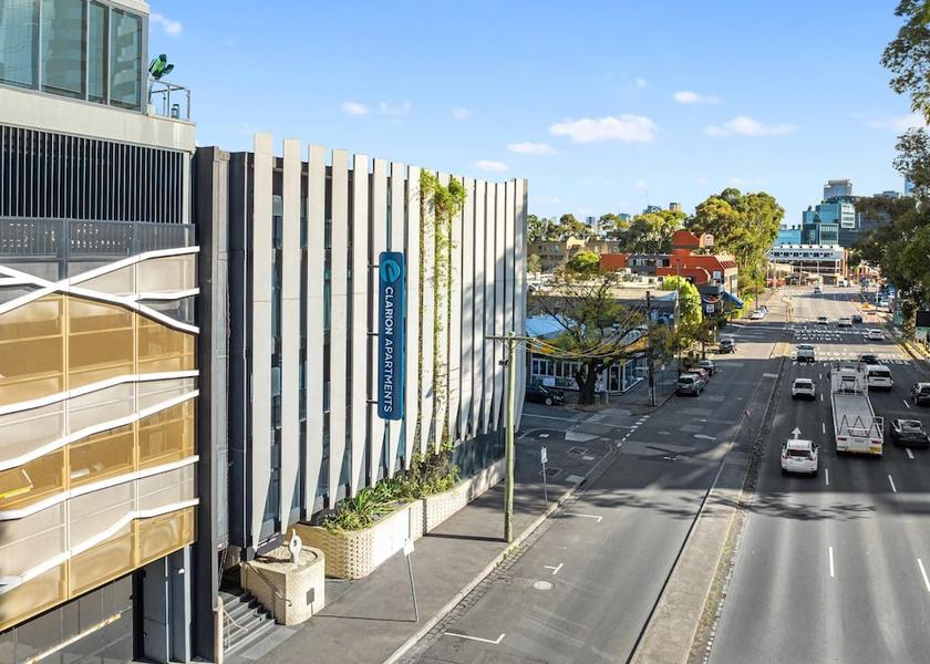 Victoria Melbourne Exterior