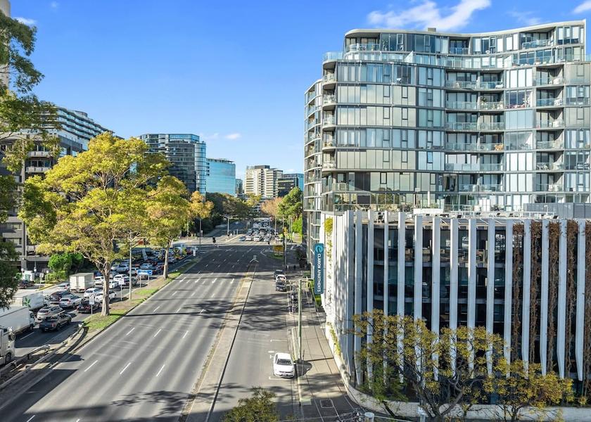 Victoria Melbourne Exterior