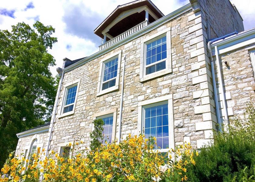 Ontario Kingston Facade