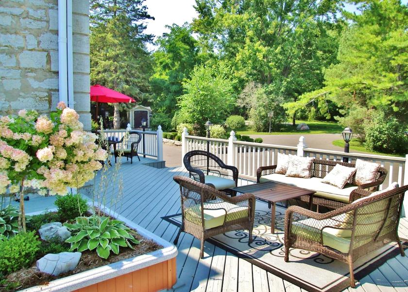 Ontario Kingston Terrace