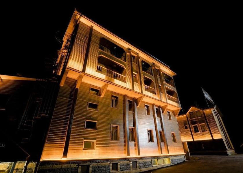 Rize Province Çamlıhemşin Facade